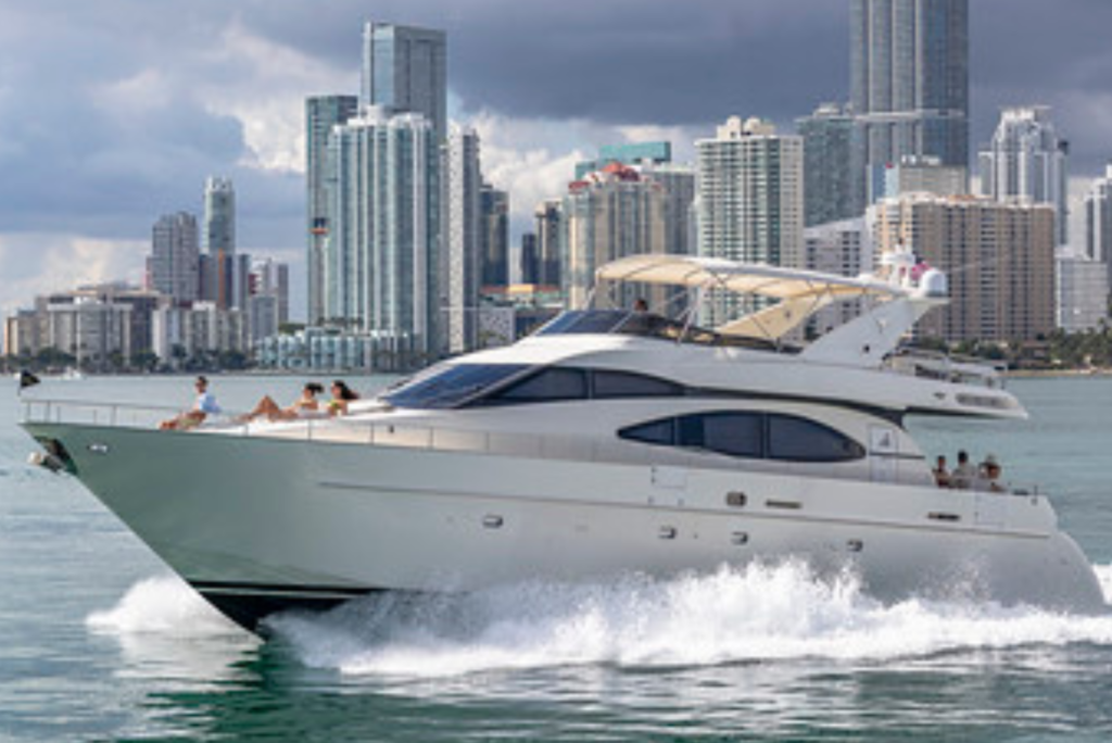 78′ Azimut Yacht Charter Miami Beach