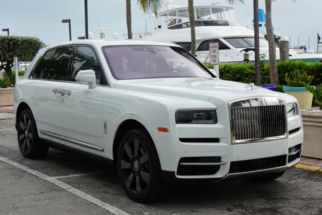 Rolls-Royce Cullinan White Rental Miami